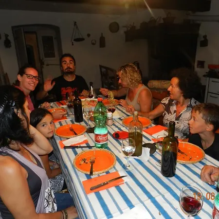 Apartment Casa Vacanze Podere Ugolini *