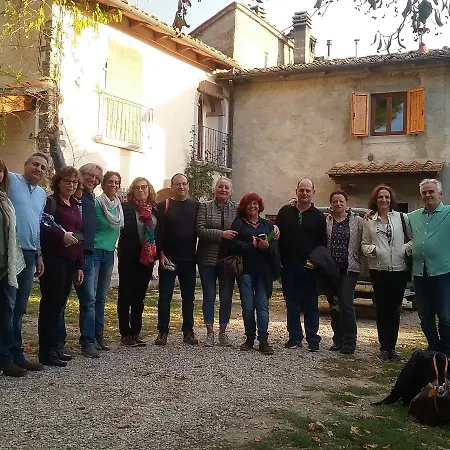 Casa Vacanze Podere Ugolini Apartment Ronta