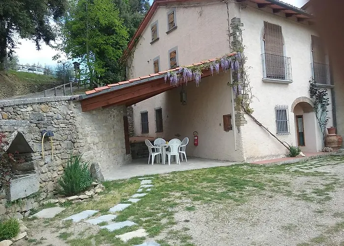 Podere Ugolini Apartment *