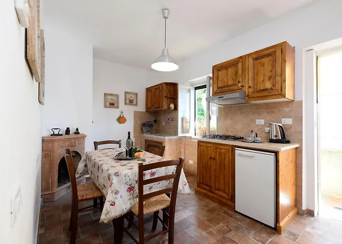 Podere Ugolini Apartment *